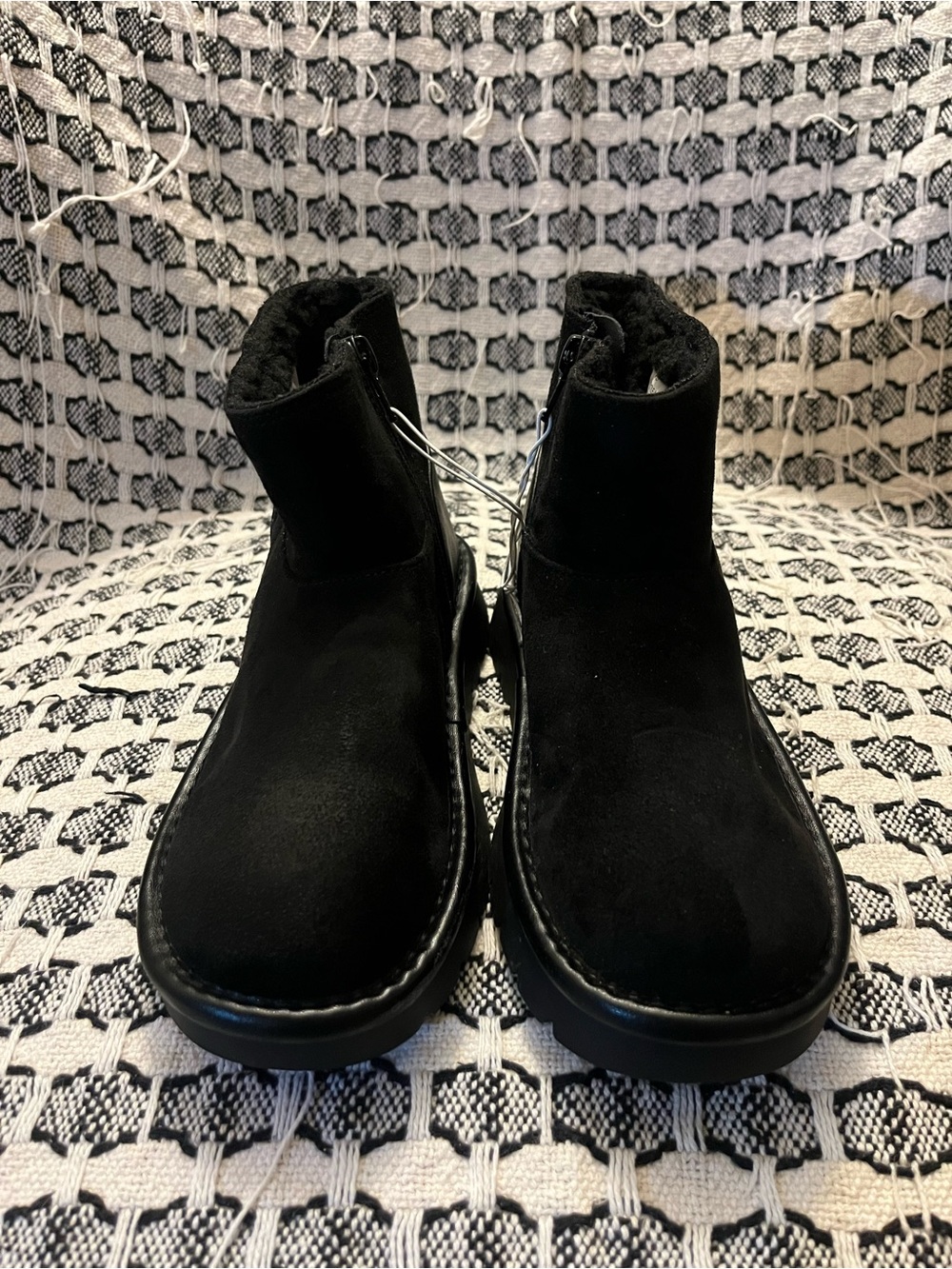 Cat & Jack Black Kids Ankle Boots with Plush Lining